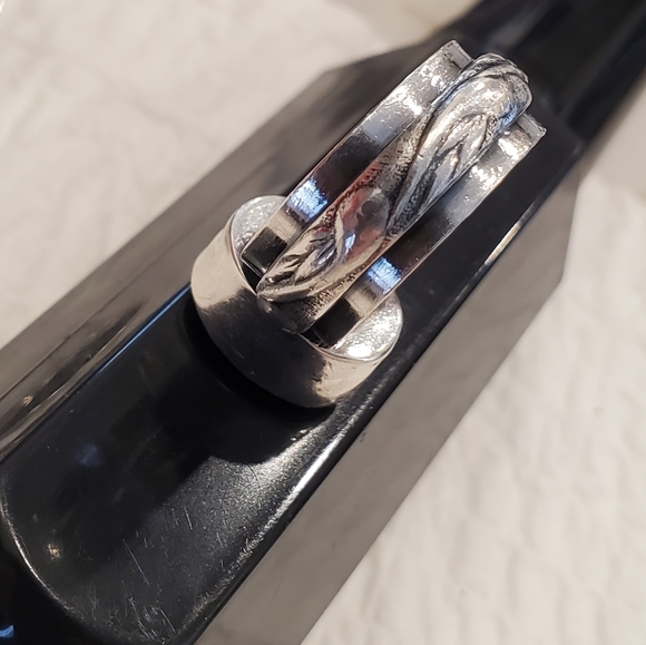 Silpada Ring - Picture 5 of 16